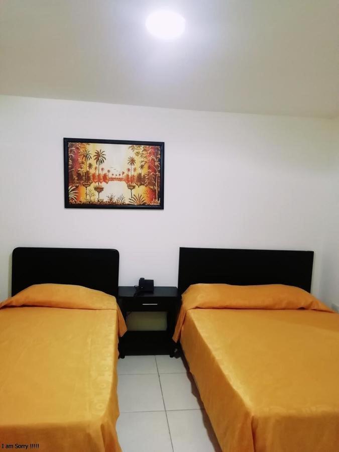 Hotel Nuevo Acora Кукута Экстерьер фото
