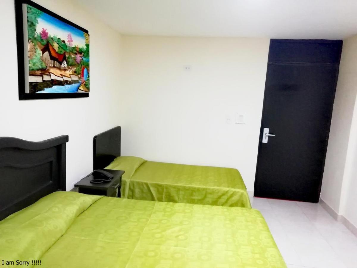 Hotel Nuevo Acora Кукута Экстерьер фото